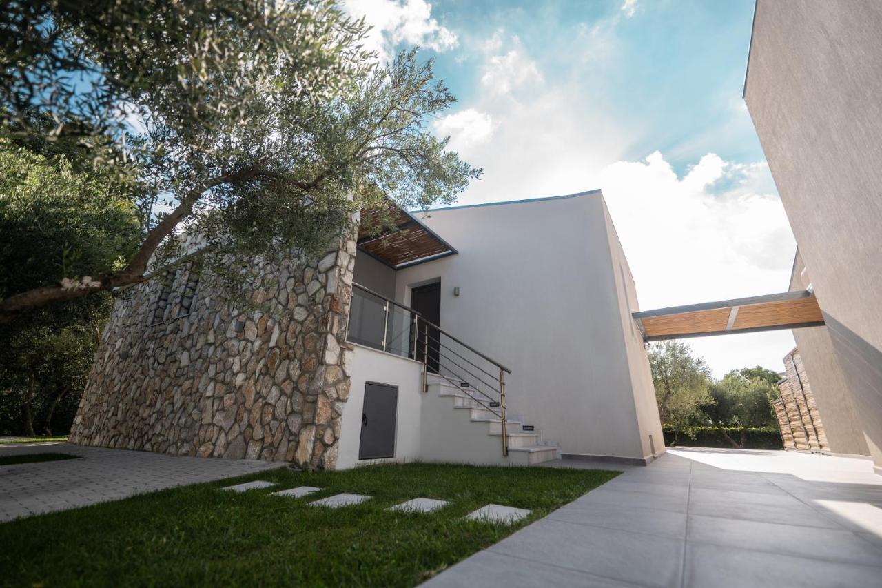 Octo Villas Complex Nea Iraklitsa Extérieur photo