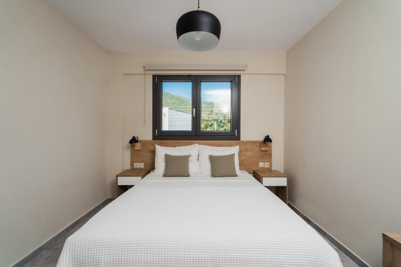 Octo Villas Complex Nea Iraklitsa Extérieur photo